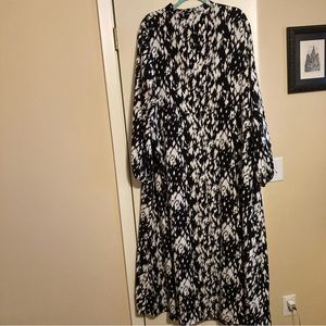 Plus all over print mock neck bishop sleeve dress